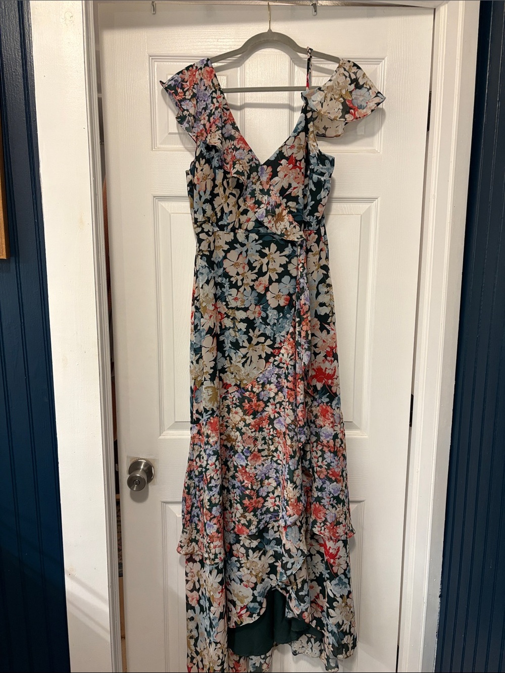 LULU’s Floral V-Neck Maxi Dress with Ruffle Straps SIZE M